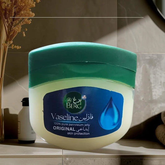 Vaseline Petroleum Jelly - All Skin Types | Glossy Texture