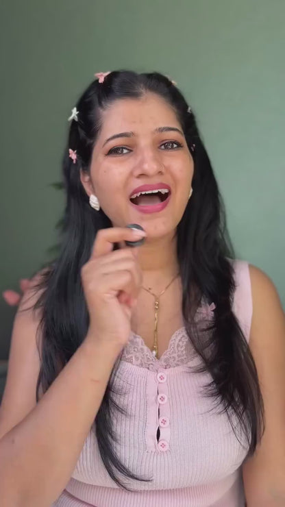 Flicka Silk Touch 3-in-1 Moisturizer And Primer For Face Long-Lasting, 30ml, 1Pcs